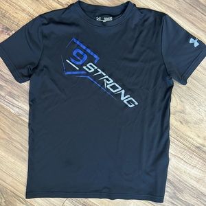 Boys Under Armour Shirt (Youth Medium)